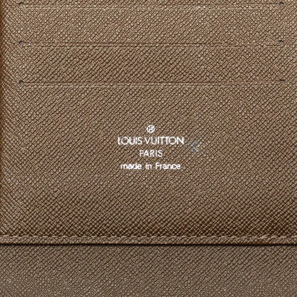 Louis Vuitton delivery duty